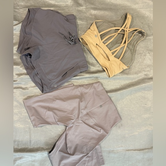 Lululemon bundle - Picture 1 of 4